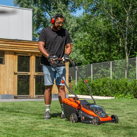 Tondeuse à gazon sans fil Dual Power {label} - {11139}, tondeuse à gazon {6628} Ø, sans batterie ni chargeur, avec bac de ramassage {12797} et éjection arrière