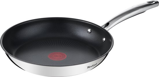 Roestvrijstalen koekenpan met zwarte anti-aanbaklaag en Tefal logo.