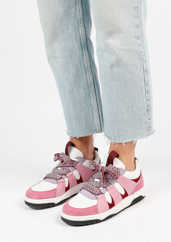 Sacha - Dames - Roze suède sneakers met chunky veters