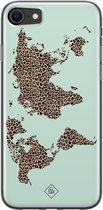 Casimoda® hoesje - Geschikt voor iPhone SE (2020) - Wereldkaart blauw luipaard - Siliconen/TPU telefoonhoesje - Backcover - Natuur - Blauw