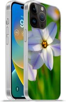Geschikt voorApple Iphone 14 Pro - Softcase hoesje - Bloemen - Tuin - Paars - Siliconen Telefoonhoesje