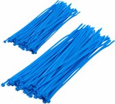 Kabelbinders/tie-wraps pakket blauw 400x stuks in 2 verschillende formaten 10 cm(200x) + 20 cm(200x)