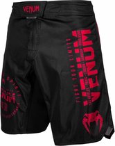 Venum SIGNATURE MMA Fightshorts Zwart Rood XL - Jeansmaat 36/37