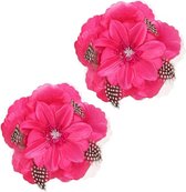 Toppers - Set van 10x stuks roze speld Hawaii haarbloem met veertjes - Verkleed bloemen voor in je haar