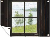 Tuinposter - Tuindoek - Tuinposters buiten - Uitzicht op een meer vanuit het venster van een cottage - 120x90 cm - Tuin