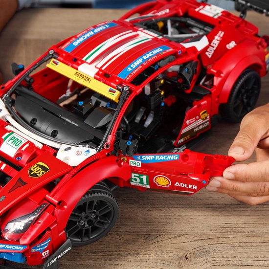 LEGO Technic Ferrari 488 GTE AF Corse #51 - 42125