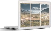 Laptop sticker - 17.3 inch - Doorkijk - Natuur - Pad - 40x30cm - Laptopstickers - Laptop skin - Cover