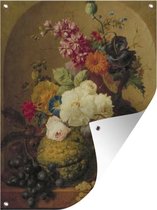 Tuinschilderij Stilleven van vruchten en bloemen in een nis - Schilderij van G.J.J Van Os - 60x80 cm - Tuinposter - Tuindoek - Buitenposter