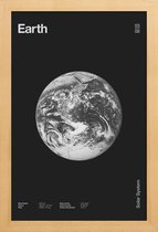 JUNIQE - Poster in houten lijst Earth -30x45 /Grijs & Zwart