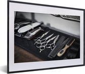 Une rangée d'attributs de coiffure