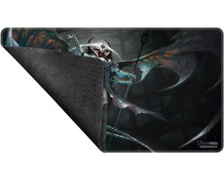 Ultra Pro - Magic: The Gathering - Commander Series - Fan Vote 1 - Atraxa Stitched Edge Playmat - UK