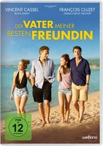 Twee koppels lopen over een strand, met Vincent Cassel en François Cluzet in de hoofdrollen. De titel "Der Vater meiner besten Freundin" is prominent aanwezig.