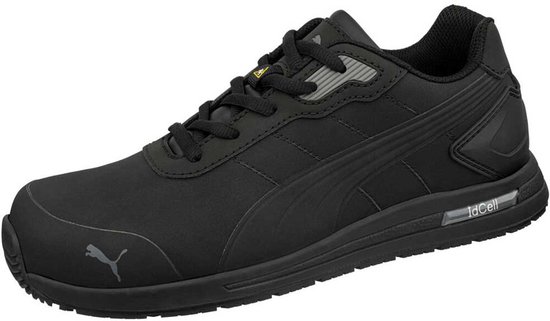Zwarte PUMA werkschoen, zijaanzicht, met Puma logo en 'IdCell' op de zool.