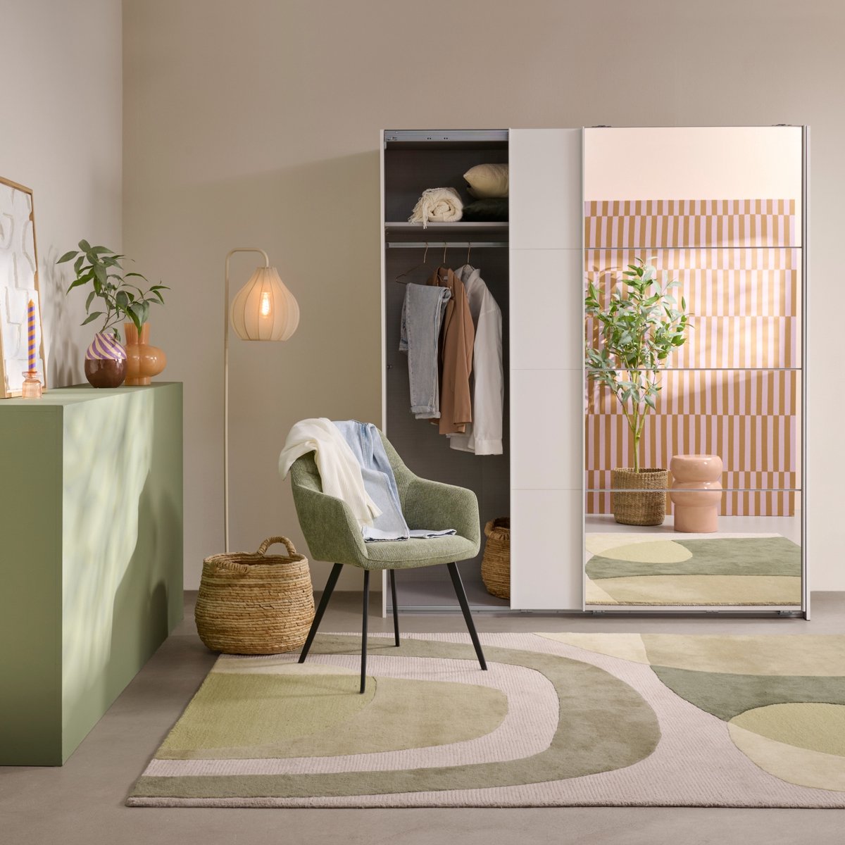 Kledingkast Rocco - Spaanplaat - Wit - 180x210x65 cm (BxHxD) - Schuifdeuren - Spiegel