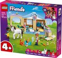 Boîte LEGO Friends Clinique Vétérinaire : cheval, figurines, chats, chiots et lapin.