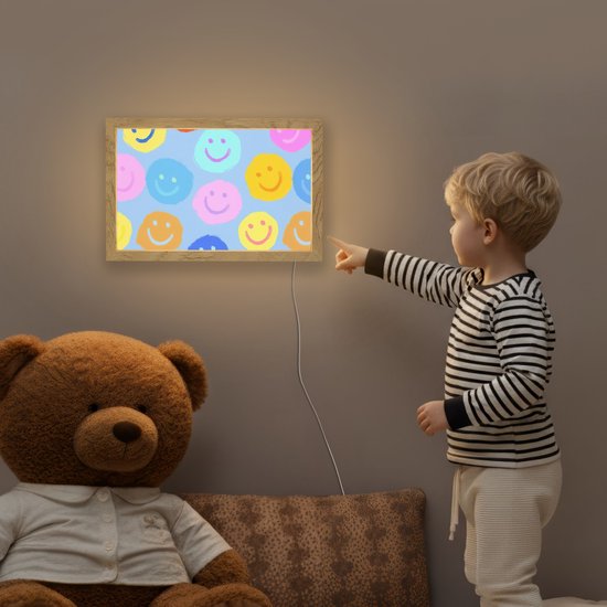 Nachtlampje 30x20 cm - Kinder lampje - Smileys - Kleurrijk - Grappig - Tafellamp kinderkamer - Slaapkamer lamp - Bedlamp kinderen - Kinderlampje stopcontact - Wandlamp babykamer - Nachtlampjes van CKvuldig — afbeelding 5