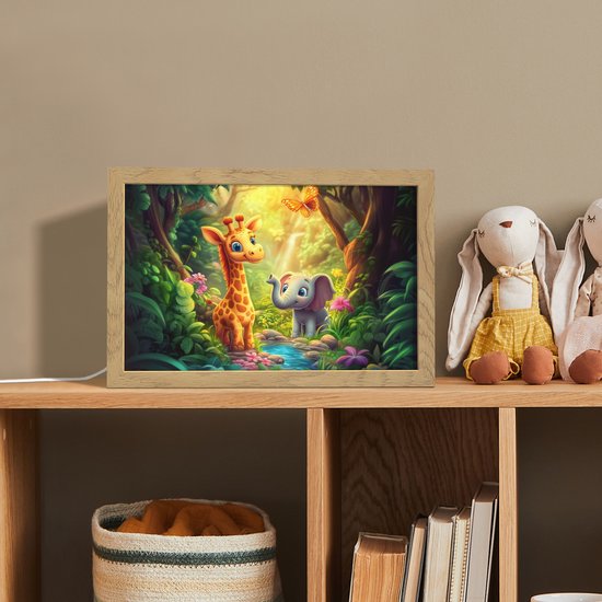 Nachtlampje 30x20 cm - Kinder lampje - Giraf - Olifant - Bloemen - Jungle - Tafellamp kinderkamer - Slaapkamer lamp - Bedlamp kinderen - Kinderlampje stopcontact - Wandlamp babykamer - Nachtlampjes van Decoways — afbeelding 3