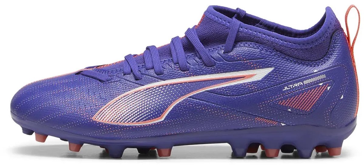 Puma Ultra 5 Match Mg Jr voetbalschoenen in paars, EU 32 1/2, met lichtgewicht steunframe en laagprofielzool.