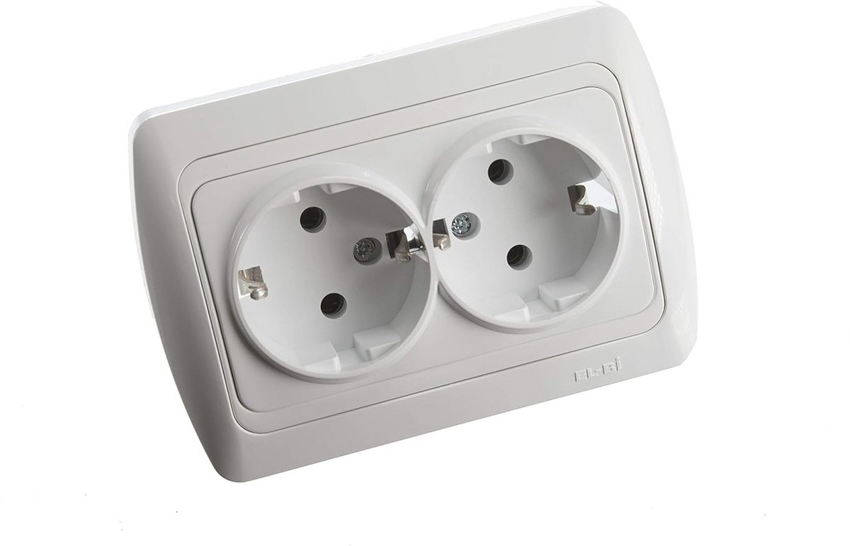 Combi socket met 2-gang bedieningsschakelaar