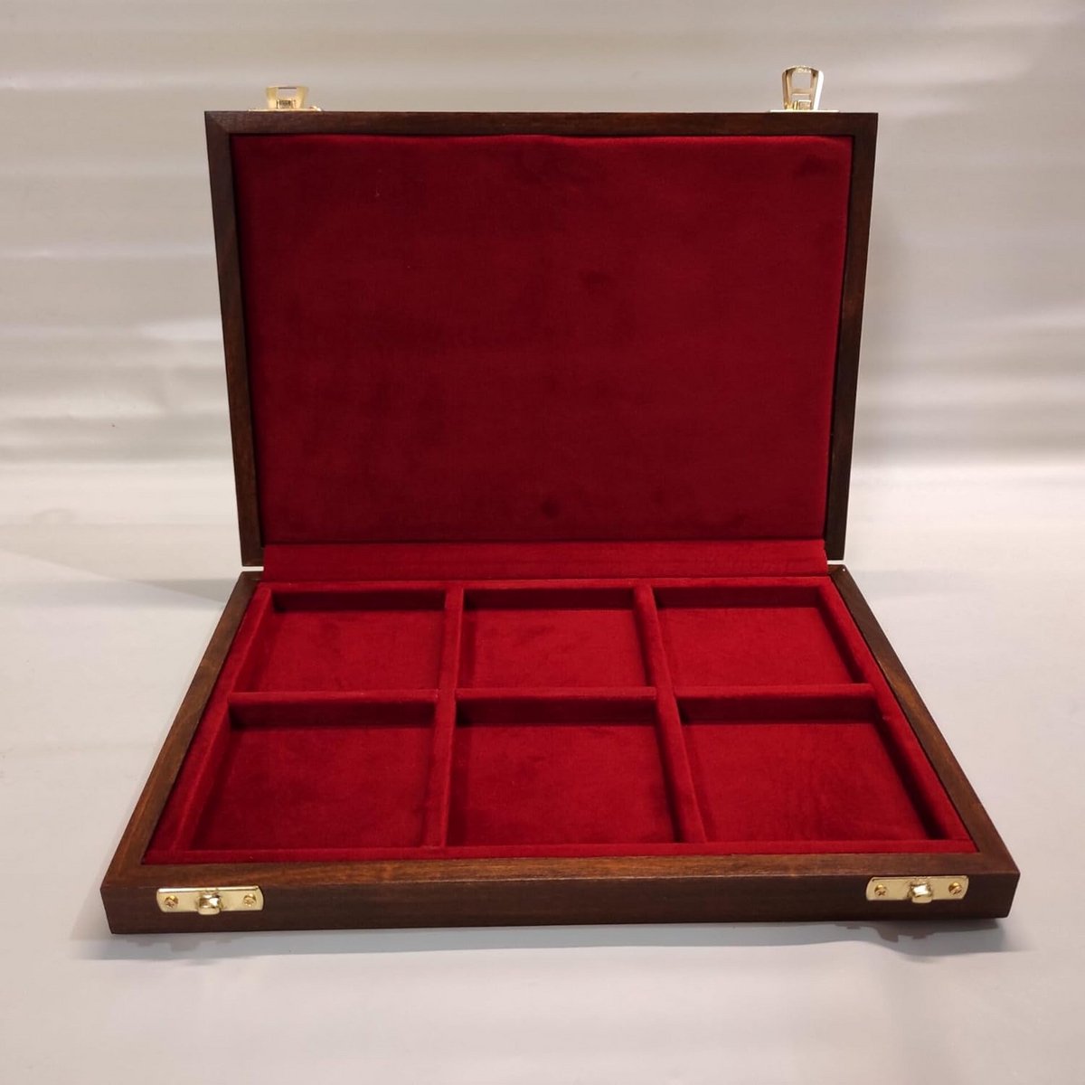Houten Muntencollectiekoffer met 6 Vakken - Keuze uit Fluweel - Luxe Presentatie