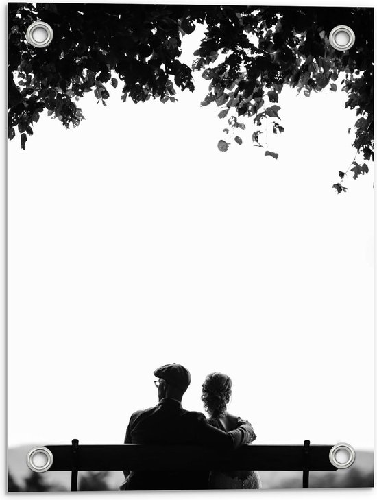 Tuinposter – Man en Vrouw op Bankje ( Zwart Wit) - 30x40cm Foto op Tuinposter  (wanddecoratie voor buiten en binnen)