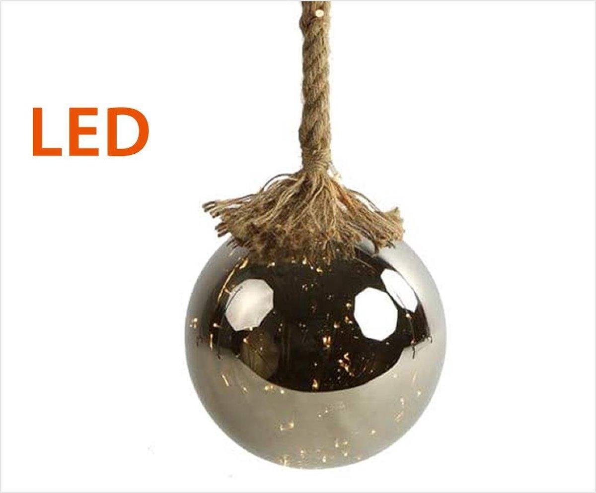 Glazen Bal zilver met LED - 12 cm - Jute touw 95 cm