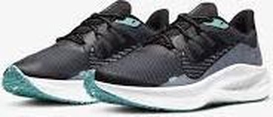 Nike Zoom Winflo 7 Shield chaussures de course dames gris / blanc