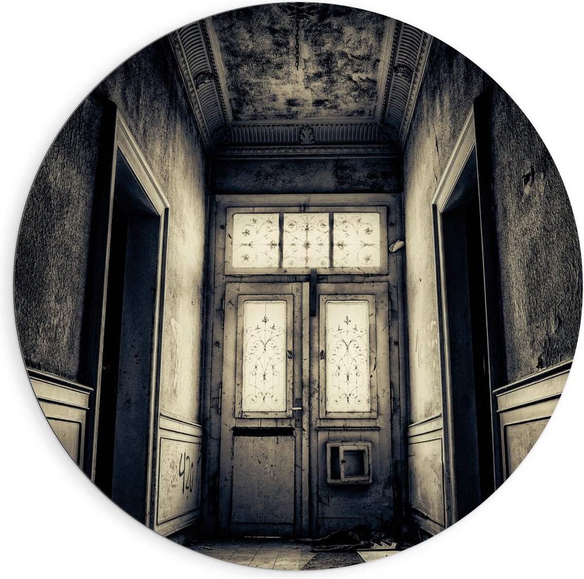 Dibond Wandcirkel - Oude Voordeur van Verlaten Gebouw - 90x90cm Foto op Aluminium Wandcirk