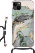 Geschikt voor Apple iPhone 14 Plus - Crossbody Case - Goud - Marmer - Groen - luxe - Glitter - Marmerlook - Siliconen - Crossbody - Backcover met Koord - Telefoonhoesje met koord - Hoesje met touw