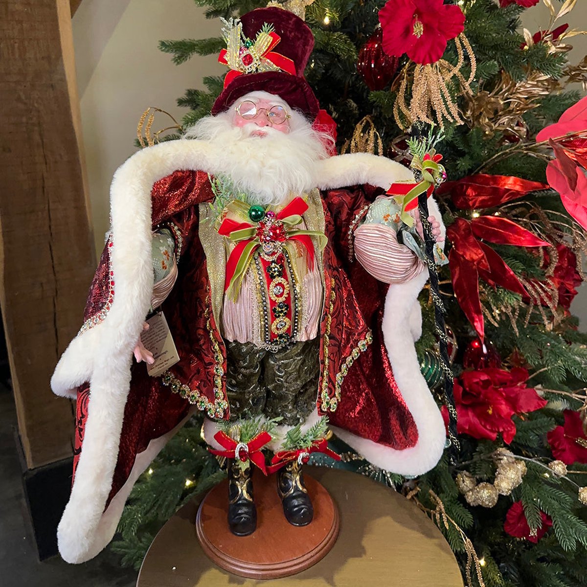 Une famille ao-américaine heureuse célèbre les vacances de Noël