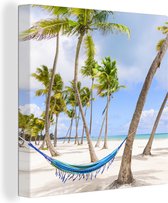 Hamac bleu sur la plage en République Dominicaine en toile carrée de 2cm