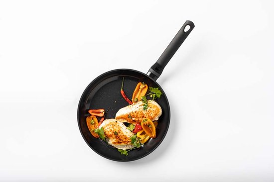 BK Easy Induction Koekenpannenset 2-delig - 24/28cm - PFAS-vrije antikleeflaag - Pannenset inductie - Keramische pan - Ovenbestendig 160°C - Koudgrepen - Zwart