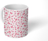 Mok - Koffiemok - Vlinders - Patroon - Roze - Mokken - 350 ML - Beker - Koffiemokken - Theemok