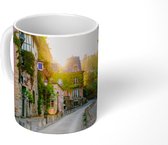 Mok - Schijnende zon in een steeg - 350 ML - Beker - Uitdeelcadeautjes