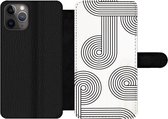 Bookcase Geschikt voor iPhone 11 Pro Max telefoonhoesje - Abstract - Zwart - Wit - Cirkel - Met vakjes - Wallet case met magneetsluiting
