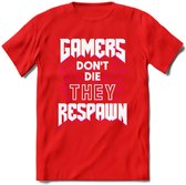 Gamers don't die T-shirt | Roze | Gaming kleding | Grappig game verjaardag cadeau shirt Heren – Dames – Unisex | - Rood - S