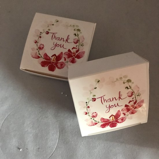 Kleine witte vierkante geschenkdoosjes - 10 stuks - met hoogwaardige sticker Thank you - Afmetingen: H 3 cm B 7 cm - set van 10 st