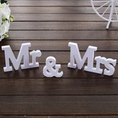 Mr & Mrs tafeldecoratie - Bruiloft Decoratie - Mr & Mrs letters