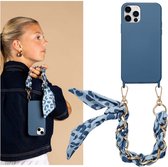 Selencia Case Convient pour iPhone 12 Pro / 12 Case avec cordon - Selencia Back Cover avec cordon de poignet luxueux - Blauw