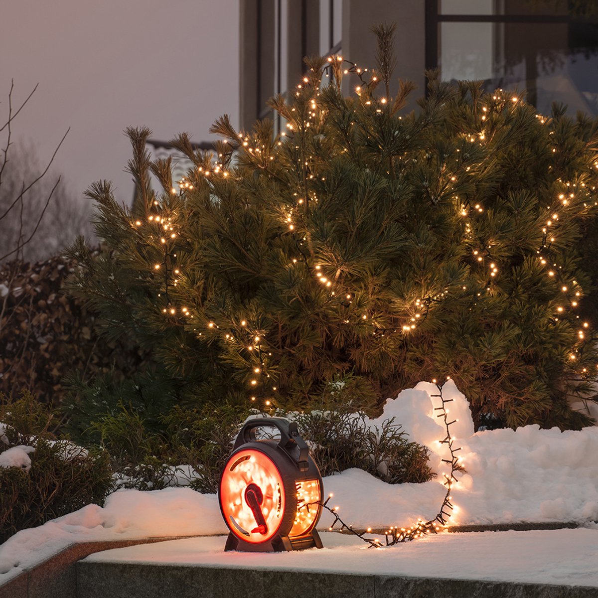 Cluster Lichtsnoer op kabelhaspel voor buiten - 400 LEDs - 2100K Amber - IP44 – 8,8 meter – Kerstverlichting – foto 3