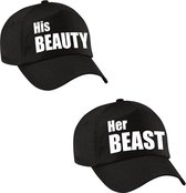 Her Beast en His beauty petten / caps zwart met witte bedrukking voor volwassenen - bruiloft / huwelijk - cadeaupetten / geschenkpetten voor koppels