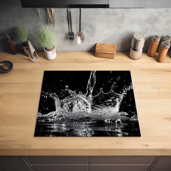 KitchenYeah® Inductie beschermer 60x52 cm - Water splash - Zwart - Wit - Afdekplaat voor kookplaat - Bescherming inductieplaat mat - Beschermplaat - Beschermmat inductiekookplaat - Keuken accessoires