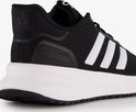 Zwarte Adidas sneaker met witte strepen, witte zool en Cloufoam tekst.
