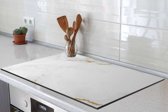 KitchenYeah® Inductie beschermer 80.2x52.2 cm - Marmer print - Goud - Wit - Luxe - Kookplaataccessoires - Afdekplaat voor kookplaat - Inductiebeschermer - Inductiemat - Inductieplaat mat