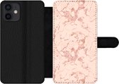 Bookcase Geschikt voor iPhone 12 telefoonhoesje - Marmer print - Rose goud - Patronen - Chic - Met vakjes - Wallet case met magneetsluiting