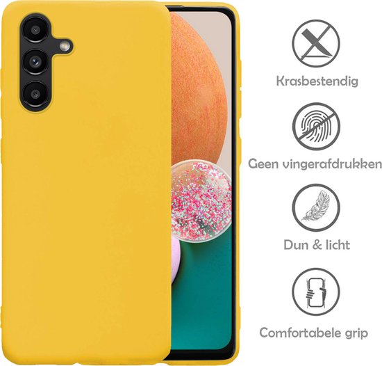 Coque Samsung A13 5G avec 2x Protecteurs d'écran - Samsung Galaxy A13 5G - Coque Samsung A13 5G en Siliconen avec 2x Protecteurs d'écran - Jaune