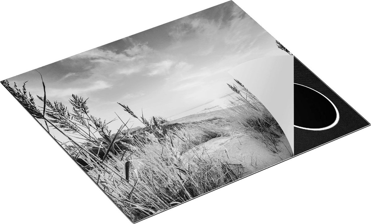 Chefcare Inductie Beschermer Strand en Zee vanuit Duinen met Zonsondergang - Zwart Wit - 59x52 cm - Afdekplaat Inductie - Kookplaat Beschermer - Inductie Mat