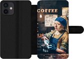 Bookcase Geschikt voor iPhone 12 Mini telefoonhoesje - Meisje met de parel - Cappuccino - Barista - Vermeer - Koffie - Schilderij - Met vakjes - Wallet case met magneetsluiting
