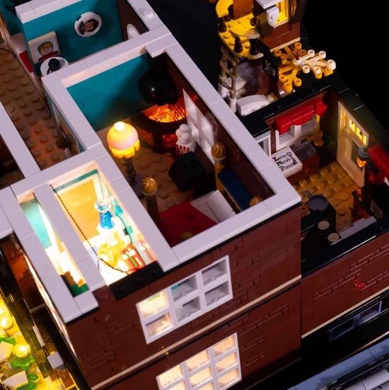 LEGO Ideas - Home Alone (21330) : : Cuisine et Maison