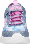 Blauwe, witte en roze kindersneaker met wolkendessin, glitters en striksluiting.